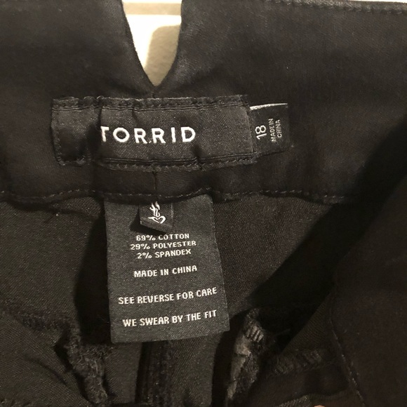 Torrid Shorts - Picture 3 of 5
